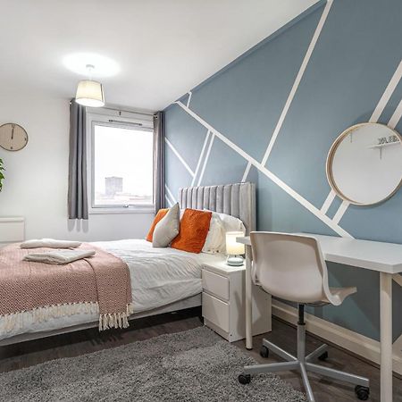 Jkg Property Solutions Presents Cosy City Apartment Coventry Exterior photo