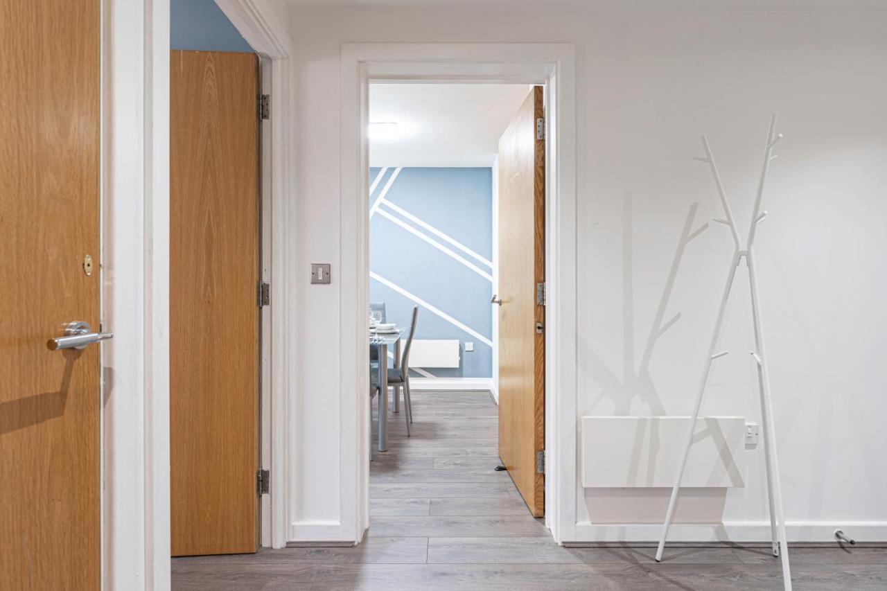 Jkg Property Solutions Presents Cosy City Apartment Coventry Exterior photo