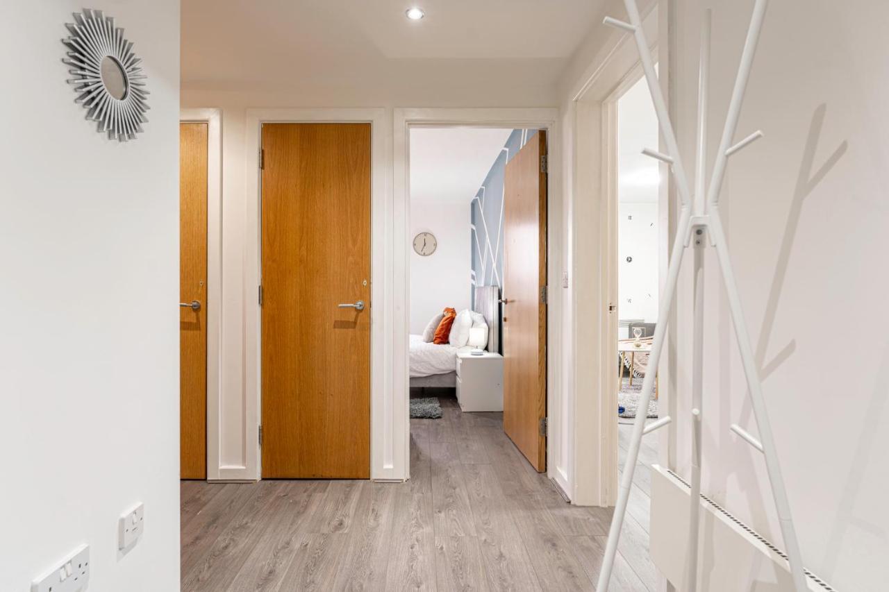 Jkg Property Solutions Presents Cosy City Apartment Coventry Exterior photo