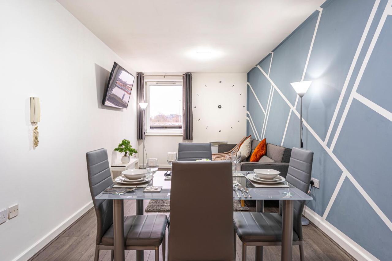 Jkg Property Solutions Presents Cosy City Apartment Coventry Exterior photo