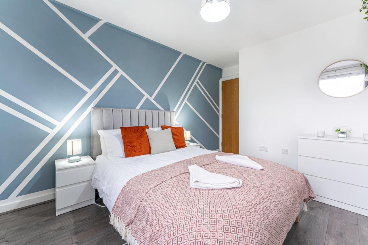 Jkg Property Solutions Presents Cosy City Apartment Coventry Exterior photo